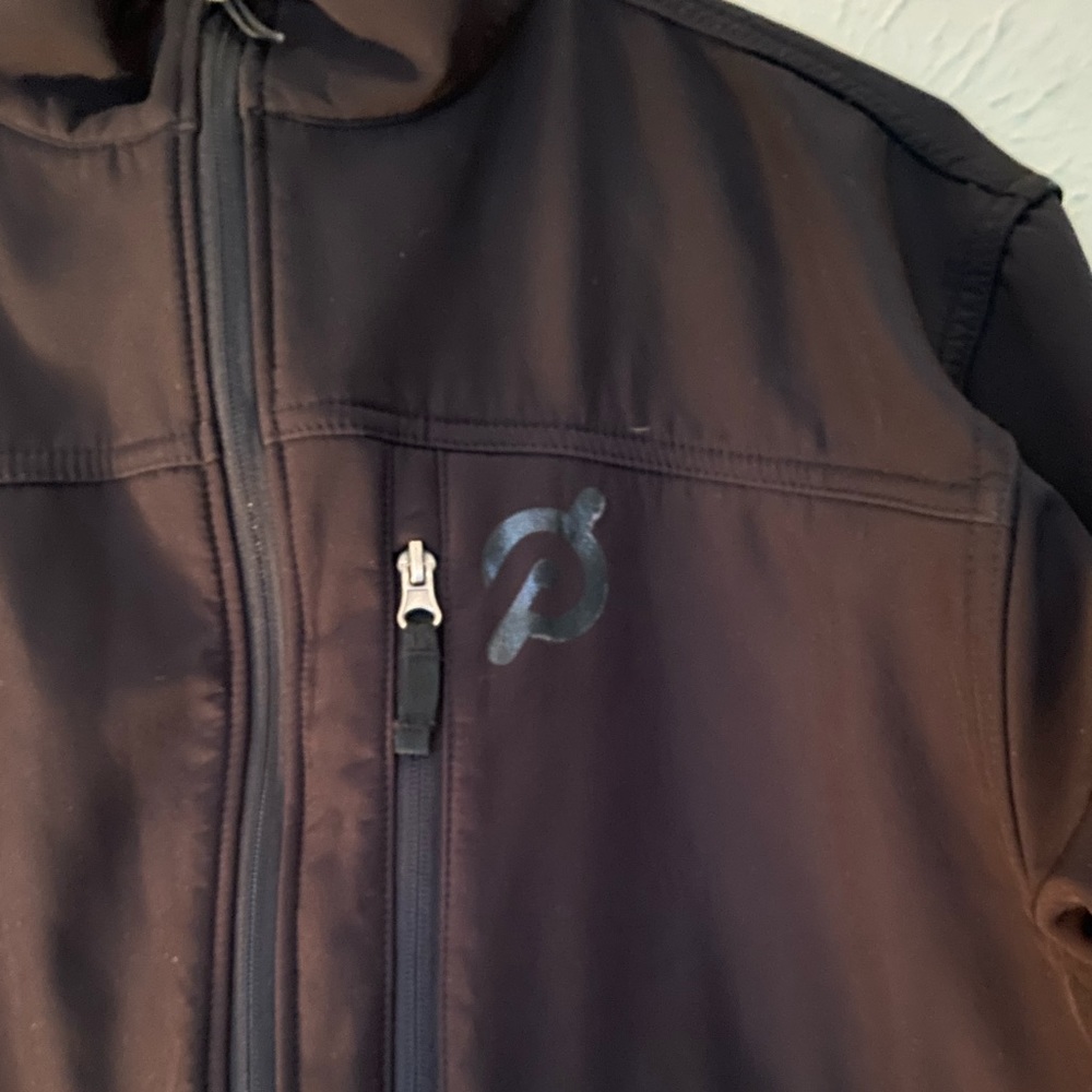 Peloton Brown Men’s Softshell Jacket - image 3